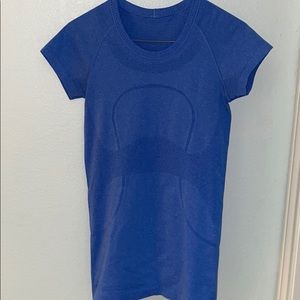 Lululemon top